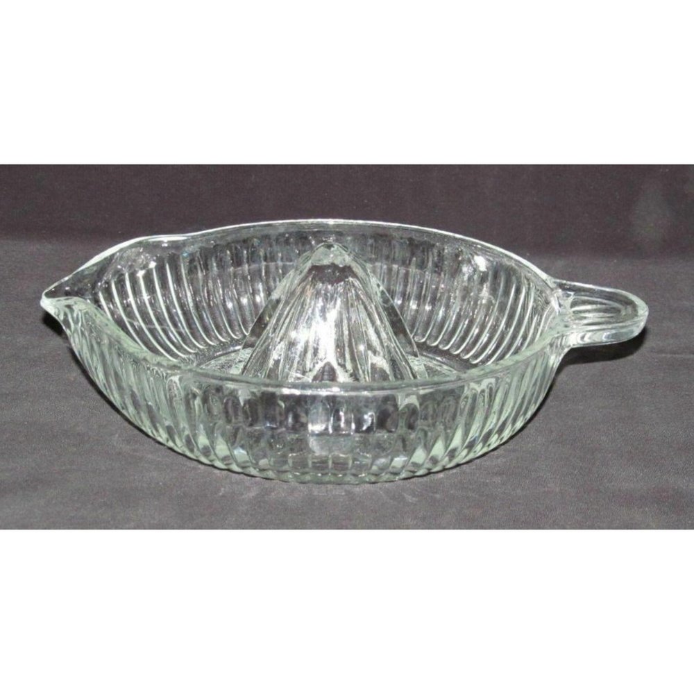 Kitchenware Federal RIBBED Crystal Cupped Reamer
